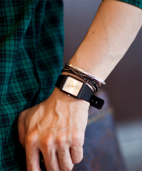 NANO universe（ナノユニバース）の「CASIO(カシオ)/ ユニセックス アナログ角型ウォッチ（M）（アナログ腕時計・メンズ・ブラック/ネイビー/シルバー/ゴールド・FREE）」の3枚目の写真