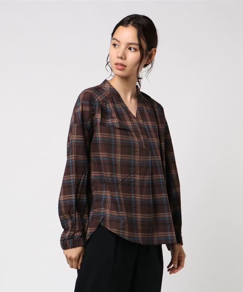 AMERICAN HOLIC(アメリカンホリック)の「Vネックスキッパーギャザーブラウス(シャツ/ブラウス・レディース・ブラック/オフホワイト/その他8/その他12/ブラック系その他3/ブラウン系その他4/ブルー系その他5・M/L)」の5枚目の写真