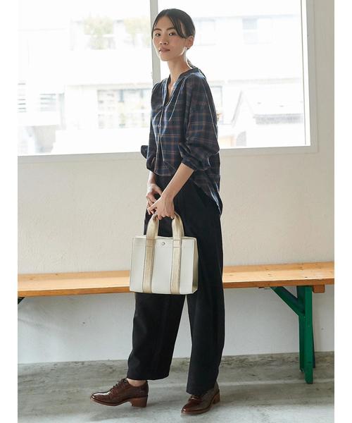 AMERICAN HOLIC(アメリカンホリック)の「Vネックスキッパーギャザーブラウス(シャツ/ブラウス・レディース・ブラック/オフホワイト/その他8/その他12/ブラック系その他3/ブラウン系その他4/ブルー系その他5・M/L)」の15枚目の写真