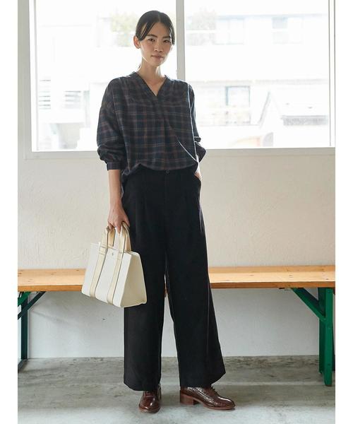 AMERICAN HOLIC(アメリカンホリック)の「Vネックスキッパーギャザーブラウス(シャツ/ブラウス・レディース・ブラック/オフホワイト/その他8/その他12/ブラック系その他3/ブラウン系その他4/ブルー系その他5・M/L)」の14枚目の写真