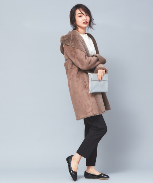 qualite（カリテ）の「【YAHKI】グリッタースクエアショルダーバッグ（ショルダーバッグ・レディース・シルバー/ゴールド・フリー）」の3枚目の写真