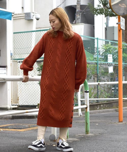 w closet（ダブルクローゼット）の「ケーブル編みロングニットワンピ