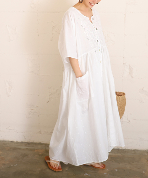 coca（coca）（コカ）の「刺繍レースカットワークコットンワンピース（ワンピース・レディース・ホワイト・ONE SIZE）」の11枚目の写真