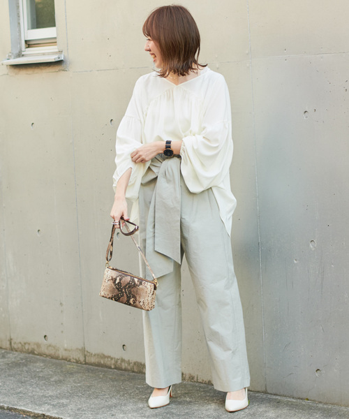 DouDou（ドゥドゥ）の「サテンリボンベルトパンツ（その他パンツ・レディース・ベージュ/グリーン/キャメル・38/36）」の13枚目の写真