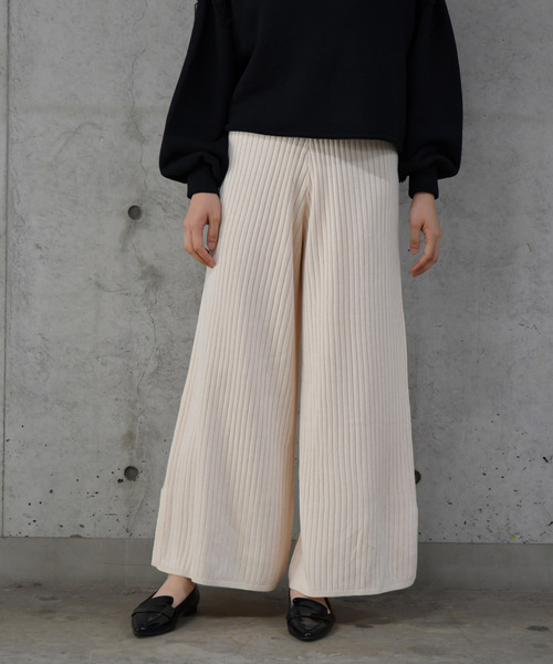 Ambre Neige(アンブルネージュ)の「リブニットパンツ【WEB/EC限定商品】(その他パンツ・レディース・ブラック/アイボリー/ライトブラウン・FREE)」の2枚目の写真
