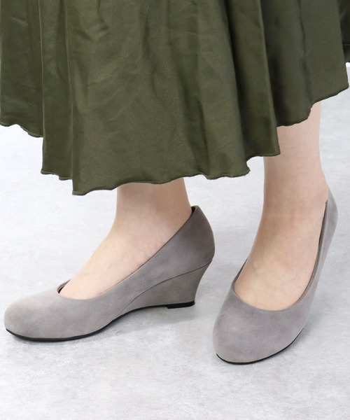 LibertyDoll（リバティードール）の「Liberty Doll / 5.5cmウエッジヒールパンプス(5452)（パンプス・レディース・ブラック/ネイビー/グレー/ベージュ/レッド/ベージュ系その他/アイボリー/ダークブラウン/ブラック系その他・LL/S/M/L/XL/SS）」の5枚目の写真