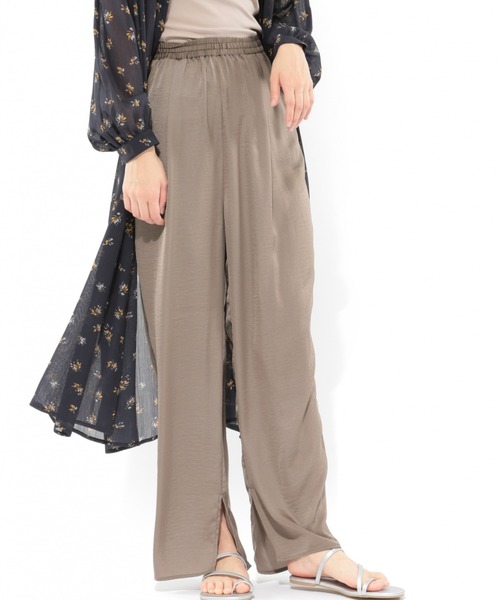 LAKOLE（ラコレ）の「ヴィンテージサテンイージーパンツ / LAKOLE（その他パンツ・レディース・ブルー/スモーク/サンドグレー・SMALL/MEDIUM）」の2枚目の写真