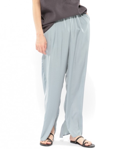 LAKOLE（ラコレ）の「ヴィンテージサテンイージーパンツ / LAKOLE（その他パンツ・レディース・ブルー/スモーク/サンドグレー・SMALL/MEDIUM）」の3枚目の写真