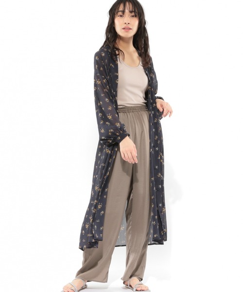 LAKOLE（ラコレ）の「ヴィンテージサテンイージーパンツ / LAKOLE（その他パンツ・レディース・ブルー/スモーク/サンドグレー・SMALL/MEDIUM）」の4枚目の写真