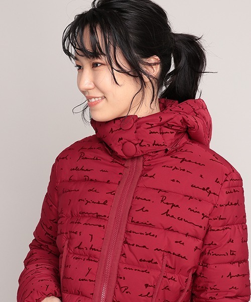 Desigual(デシグアル)の「パッド入り半オーバーコート NATASHA(その他アウター・レディース・レッド・S/M/L/2L)」の5枚目の写真