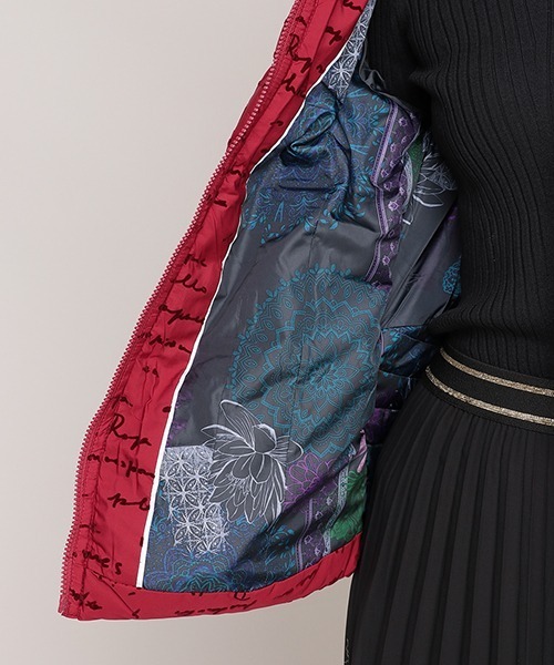 Desigual(デシグアル)の「パッド入り半オーバーコート NATASHA(その他アウター・レディース・レッド・S/M/L/2L)」の7枚目の写真