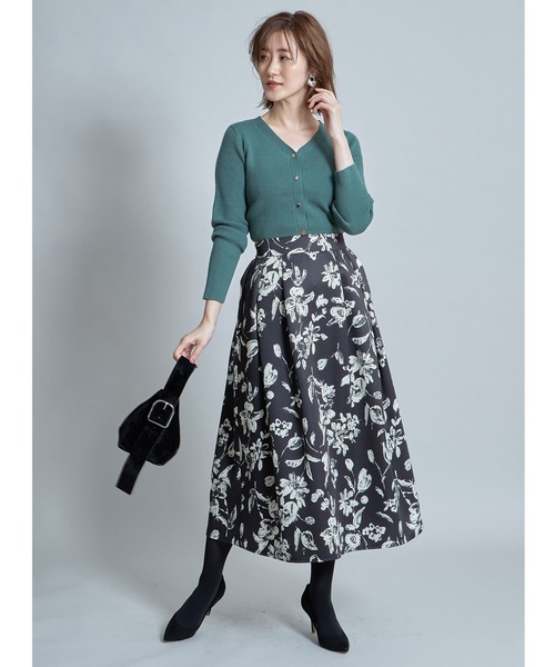 &. NOSTALGIA（アンドドットノスタルジア）の「オータムフラワータックフレアスカート（スカート・レディース・ブラック/ブラウン・FREE）」の4枚目の写真