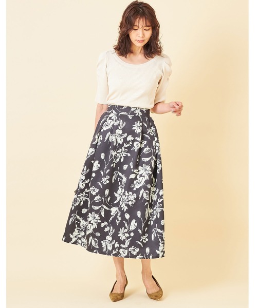 &. NOSTALGIA（アンドドットノスタルジア）の「オータムフラワータックフレアスカート（スカート・レディース・ブラック/ブラウン・FREE）」の15枚目の写真