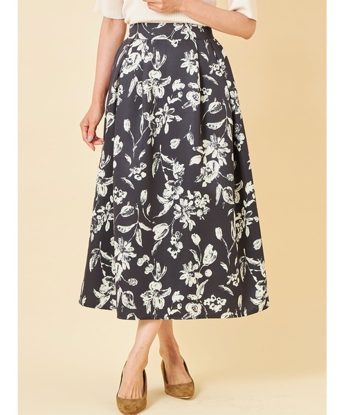 &. NOSTALGIA（アンドドットノスタルジア）の「オータムフラワータックフレアスカート（スカート・レディース・ブラック/ブラウン・FREE）」の17枚目の写真