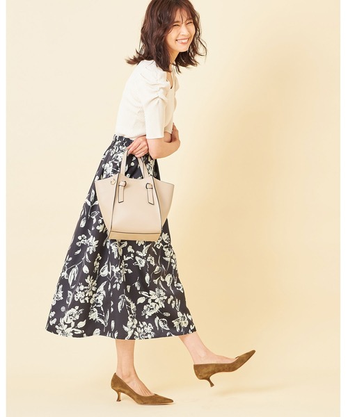 &. NOSTALGIA（アンドドットノスタルジア）の「オータムフラワータックフレアスカート（スカート・レディース・ブラック/ブラウン・FREE）」の10枚目の写真