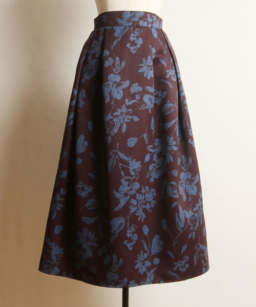 &. NOSTALGIA（アンドドットノスタルジア）の「オータムフラワータックフレアスカート（スカート・レディース・ブラック/ブラウン・FREE）」の14枚目の写真