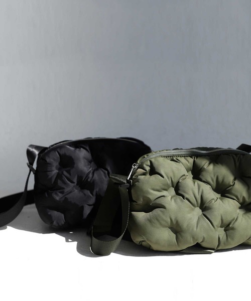 antiqua（アンティカ）の「ボンディングショルダーバッグ（ショルダーバッグ・レディース・ブラック/カーキ・FREE）」の9枚目の写真