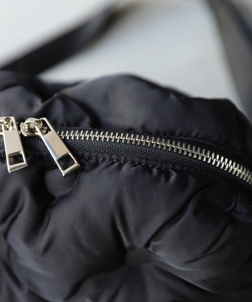 antiqua（アンティカ）の「ボンディングショルダーバッグ（ショルダーバッグ・レディース・ブラック/カーキ・FREE）」の7枚目の写真