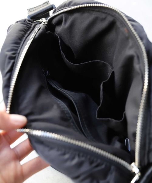 antiqua（アンティカ）の「ボンディングショルダーバッグ（ショルダーバッグ・レディース・ブラック/カーキ・FREE）」の5枚目の写真