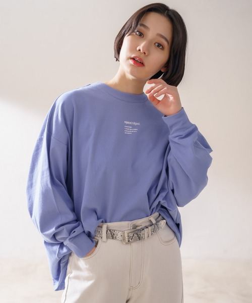 PAGEBOY（ページボーイ）の「シンプルロゴBIGロンT（Tシャツ/カットソー・レディース・ブラック/オフホワイト/ブルー系その他/グレイッシュベージュ・FREE）」の4枚目の写真