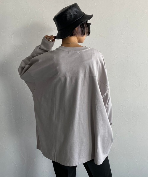 PAGEBOY（ページボーイ）の「シンプルロゴBIGロンT（Tシャツ/カットソー・レディース・ブラック/オフホワイト/ブルー系その他/グレイッシュベージュ・FREE）」の15枚目の写真