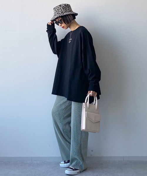 PAGEBOY（ページボーイ）の「シンプルロゴBIGロンT（Tシャツ/カットソー・レディース・ブラック/オフホワイト/ブルー系その他/グレイッシュベージュ・FREE）」の22枚目の写真