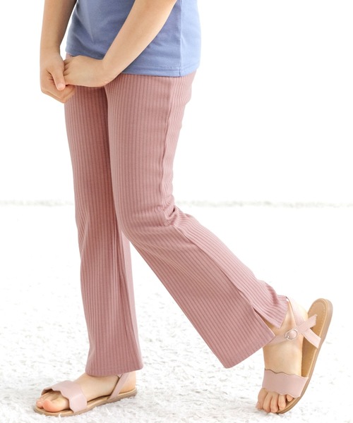 Bee des Bee（ビーデスビー）の「スリット入り リブ地フレアパンツ（その他パンツ・キッズ・ライトブルー/ネイビー/グレー/カーキ/ピンク/ライトブラウン/ブラック/ライトベージュ/テラコッタ/ワイン/チョコ/ラベンダー/ライム/ピンク系/ダークグリーン/ダークブラウン・110cm/100cm/120cm/130cm/140cm/150cm）」の15枚目の写真