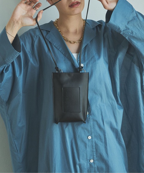 audrey and john wad（オードリーアンドジョンワッド）の「【Audrey and John Wad】フェイクレザーミニポシェット（ショルダーバッグ・レディース・ブラック/ホワイト・FREE）」の13枚目の写真