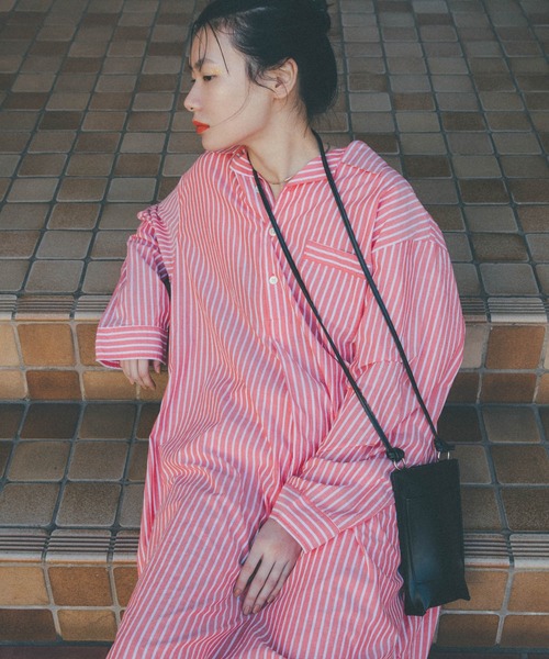 audrey and john wad（オードリーアンドジョンワッド）の「【Audrey and John Wad】フェイクレザーミニポシェット（ショルダーバッグ・レディース・ブラック/ホワイト・FREE）」の22枚目の写真