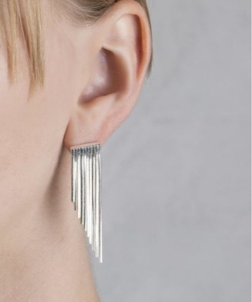 IOSSELLIANI(イオッセリアーニ)の「Iosselliani/O846/19AW-S(ピアス(両耳用)・レディース・シルバー・FREE)」の2枚目の写真