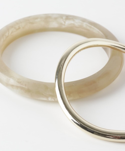 SMELLY（スメリー）の「2セットバングル（バングル/リストバンド・レディース・ゴールド系その他・-）」の4枚目の写真