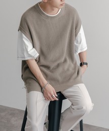 サイドスリットニットベスト