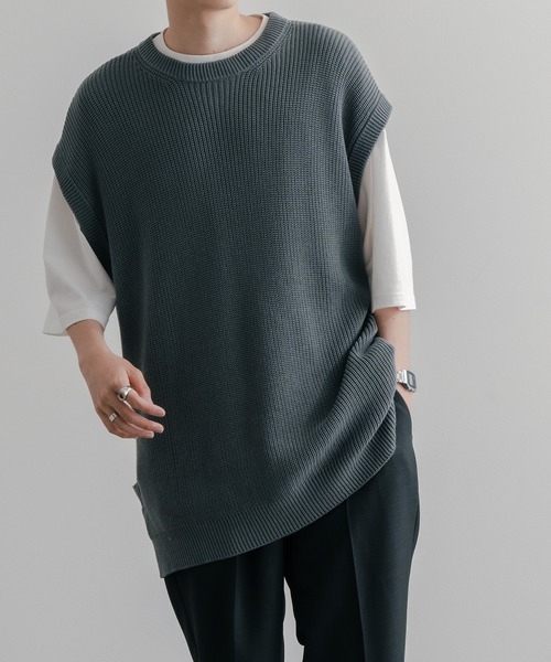 epnok（エプノック）の「サイドスリットニットベスト（ベスト・メンズ・グレイッシュベージュ/グレイッシュブルー・MEDIUM/LARGE/SMALL）」の5枚目の写真