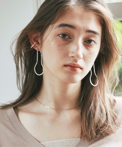 Jolie Toujours(ジョリトゥジュール)の「ボリュームドロップフープピアス(ピアス(両耳用)・レディース・シルバー/ゴールド・FREE)」の7枚目の写真