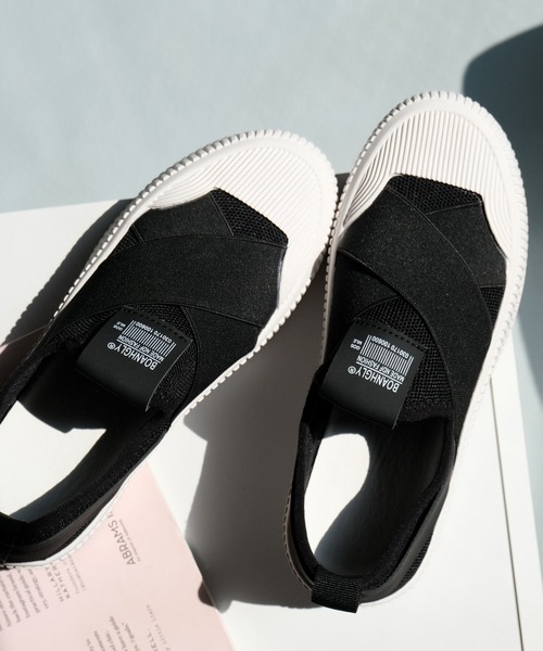 AmiAmi（アミアミ）の「クロスゴムデザイン厚底スリッポンスニーカー（スニーカー・レディース・ブラック/ベージュ/グレー/カーキ/ライトグレー・22.5cm/23cm/23.5cm/24cm/24.5cm）」の13枚目の写真