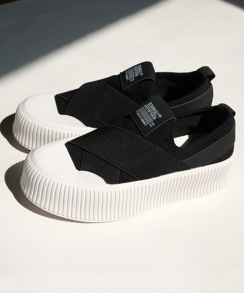 AmiAmi（アミアミ）の「クロスゴムデザイン厚底スリッポンスニーカー（スニーカー・レディース・ブラック/ベージュ/グレー/カーキ/ライトグレー・22.5cm/23cm/23.5cm/24cm/24.5cm）」の18枚目の写真