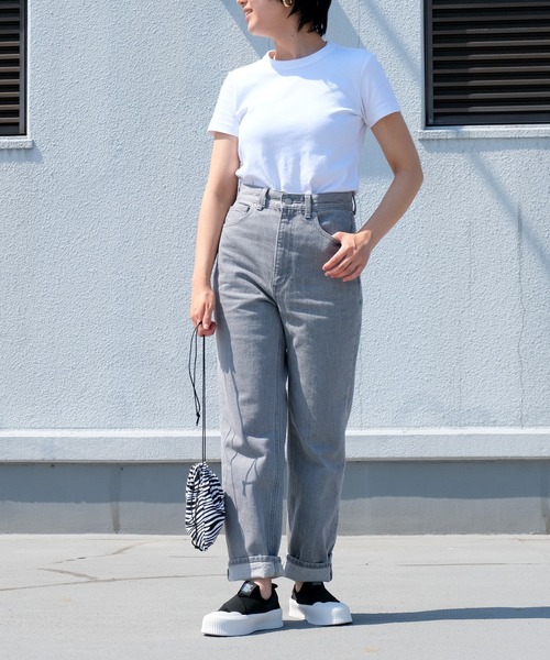 AmiAmi（アミアミ）の「クロスゴムデザイン厚底スリッポンスニーカー（スニーカー・レディース・ブラック/ベージュ/グレー/カーキ/ライトグレー・22.5cm/23cm/23.5cm/24cm/24.5cm）」の6枚目の写真