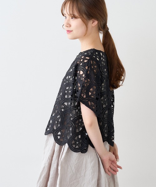 PUAL CE CIN(ピュアルセシン)の「カギ針編み調レースブラウス(シャツ/ブラウス・レディース・グレー/ベージュ/ブラック・FREE)」の5枚目の写真