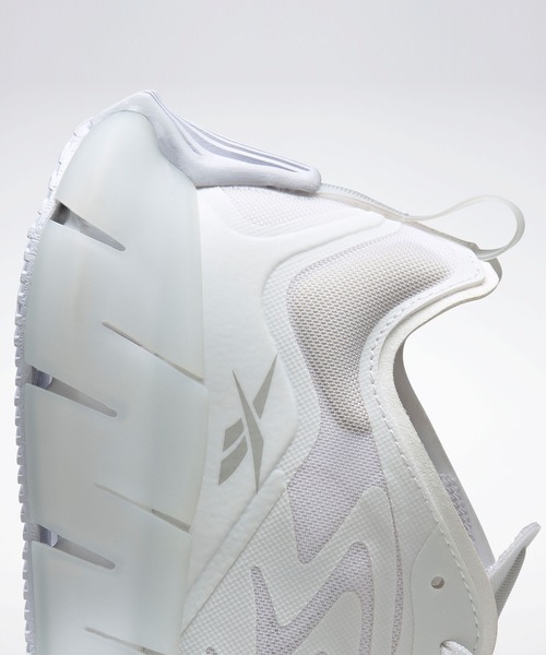 Reebok（リーボック）の「ジグ キネティカ 21 / Zig Kinetica 21