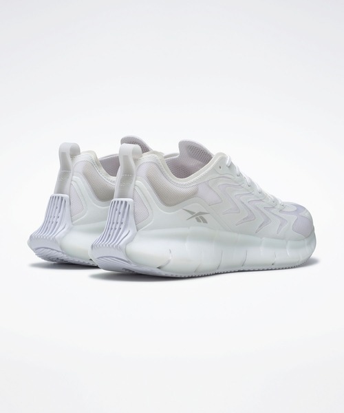 Reebok（リーボック）の「ジグ キネティカ 21 / Zig Kinetica 21 Shoes（スニーカー・メンズ・ホワイト・22.5cm/23.0cm/23.5cm/24.0cm/24.5cm/25.0cm/25.5cm/26.0cm/26.5cm/27.0cm/27.5cm/28.0cm/28.5cm/29.0cm）」の7枚目の写真