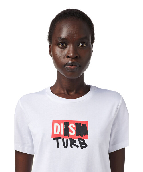 DIESEL(ディーゼル)の「レディース Tシャツ レギュラーフィット 半袖 ロゴ ボックスロゴ グラフィック(Tシャツ/カットソー・レディース・ホワイト/ブラック・SMALL/MEDIUM/X-SMALL/LARGE)」の9枚目の写真