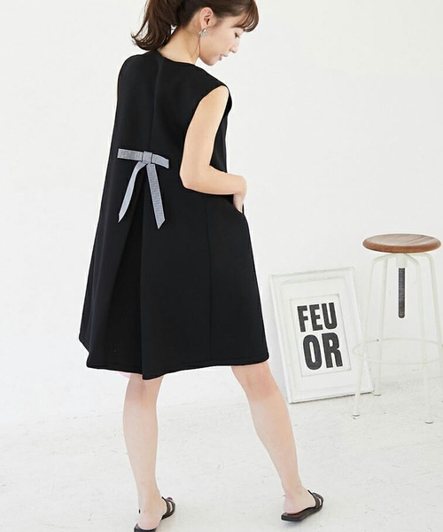 M y u（ミュー）の「バックリボンボンディングノースリーブワンピース（ワンピース・レディース・ブラック/ブラック×ホワイト・SMALL/MEDIUM）」の11枚目の写真