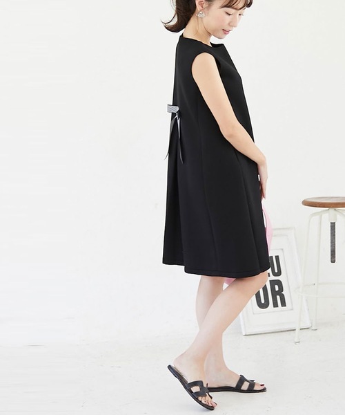 M y u（ミュー）の「バックリボンボンディングノースリーブワンピース（ワンピース・レディース・ブラック/ブラック×ホワイト・SMALL/MEDIUM）」の12枚目の写真