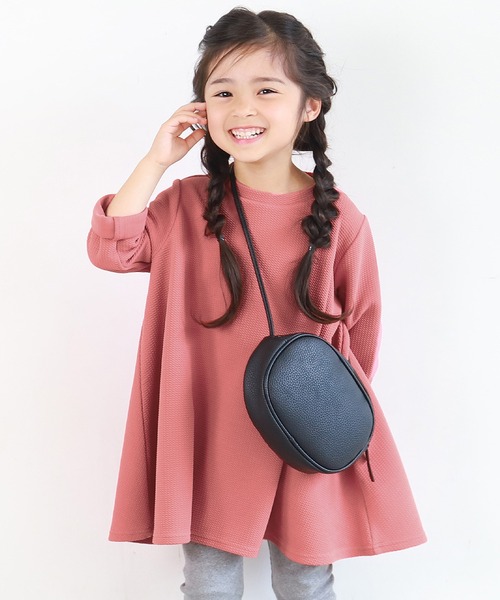 coca(coca)(コカ)の「\\新色登場//キッズ エンボスAラインチュニック(Tシャツ/カットソー・キッズ・ブラック/ピンク/ダークベージュ/ピンク系その他/チャコールグレー・100/110/120/130)」の5枚目の写真