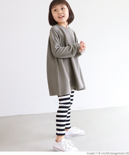 coca(coca)(コカ)の「\\新色登場//キッズ エンボスAラインチュニック(Tシャツ/カットソー・キッズ・ブラック/ピンク/ダークベージュ/ピンク系その他/チャコールグレー・100/110/120/130)」の14枚目の写真