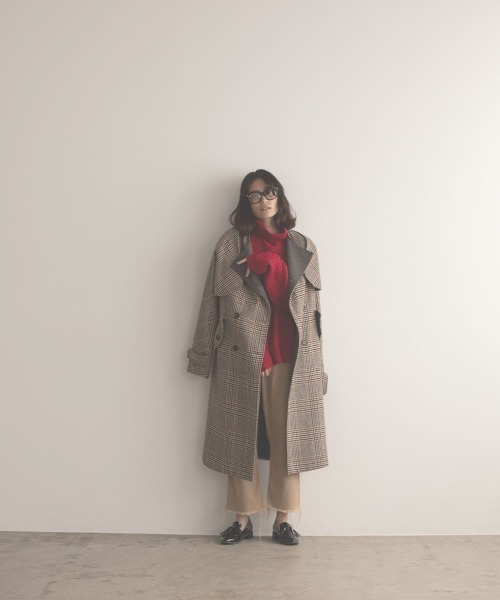marjour（マージュール）の「WIDE FRAME GLASSES（メガネ・レディース・ブラック・FREE）」の2枚目の写真
