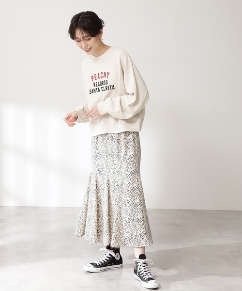 N.（N. Natural Beauty Basic）（エヌエヌナチュラルビューティーベーシック）の「◆ロゴ裏毛スウェット（スウェット・レディース・チャコールグレー/ナチュラル・MEDIUM）」の5枚目の写真