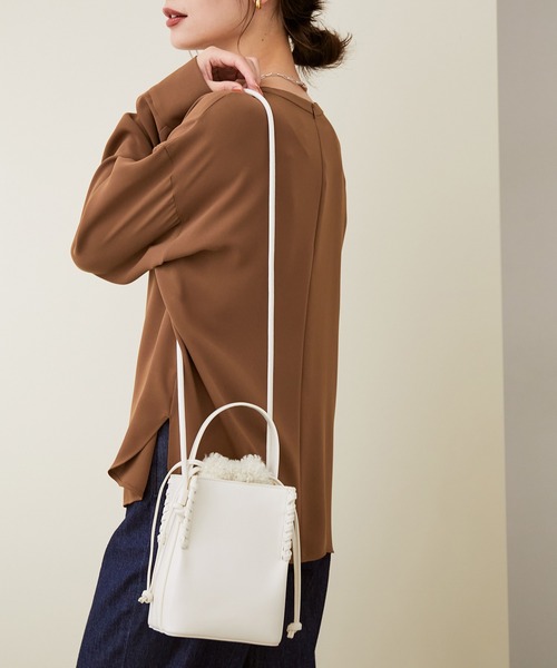 ROPE'(ロペ)の「【ボア巾着取り外し可能】ファーリードロストバケットミニショルダーバッグ(ショルダーバッグ・レディース・オフホワイト/イエロー・FREE)」の20枚目の写真