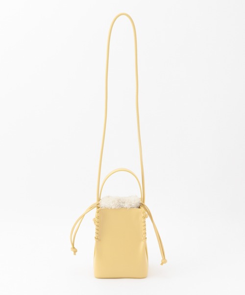 ROPE'(ロペ)の「【ボア巾着取り外し可能】ファーリードロストバケットミニショルダーバッグ(ショルダーバッグ・レディース・オフホワイト/イエロー・FREE)」の7枚目の写真