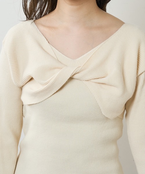 natural couture(ナチュラルクチュール)の「【WEB限定】2WAYねじねじカシュクールニット(ニット/セーター・レディース・ブラック/グレー/アイボリー/ピンクベージュ・FREE)」の11枚目の写真